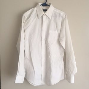 MENS Arrow white Dress shirt. Size Medium